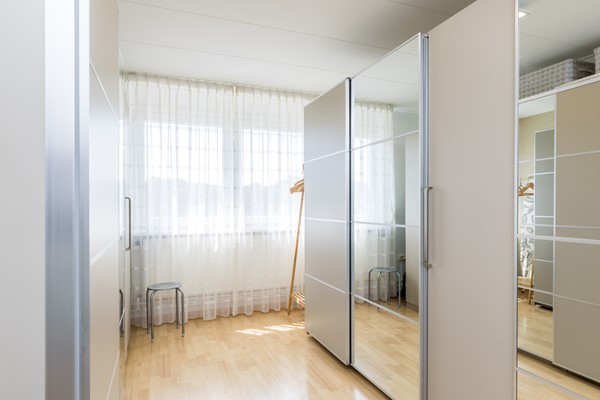 Foto - Te koop: Ruime gemoderniseerde instapklare hoekwoning met veel woonoppervlakte en tuin in de wijk Pronsebroek te Heerlen